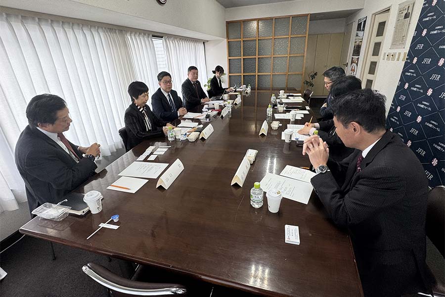 日本国際フォーラム日中政策円卓会議の開催